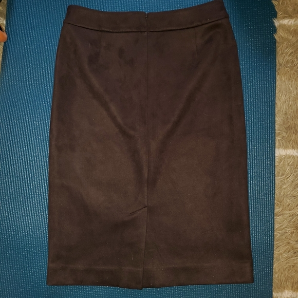 EUC Ann Taylor Factory Dark Brown Faux Suede Pencil Skirt Sz 0 - Picture 4 of 4